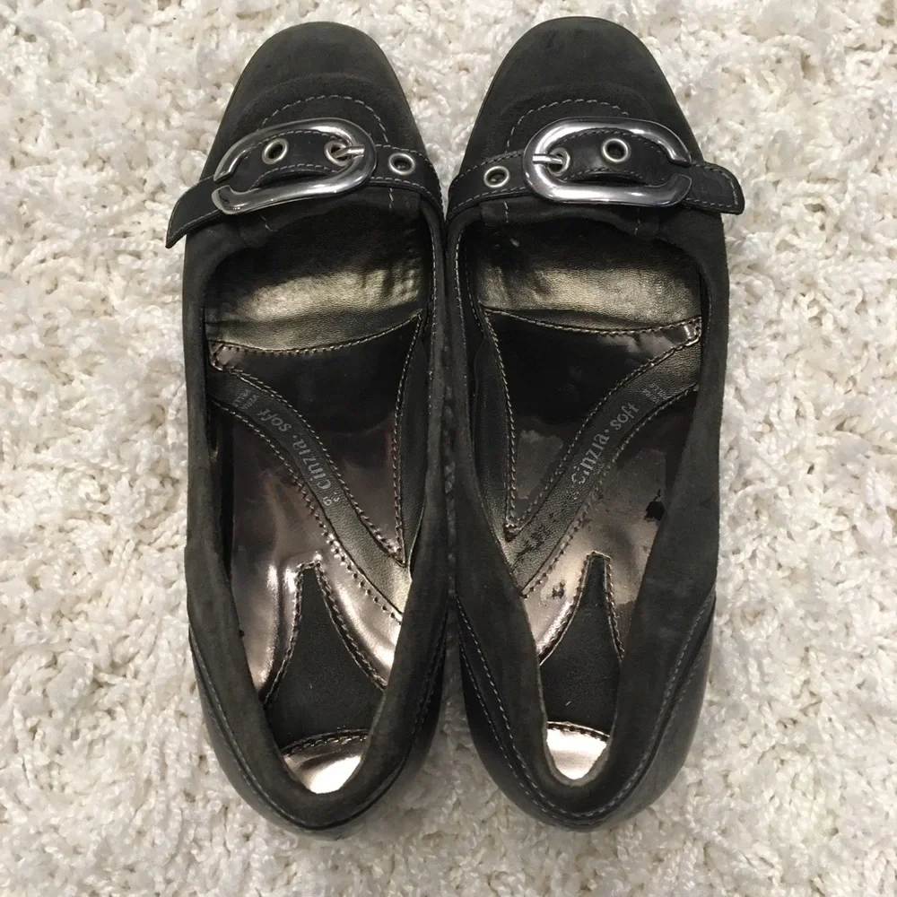 NWOB! CINZIA Suede Ultra Comfortable Platform Shoes in Grey - Size 8
